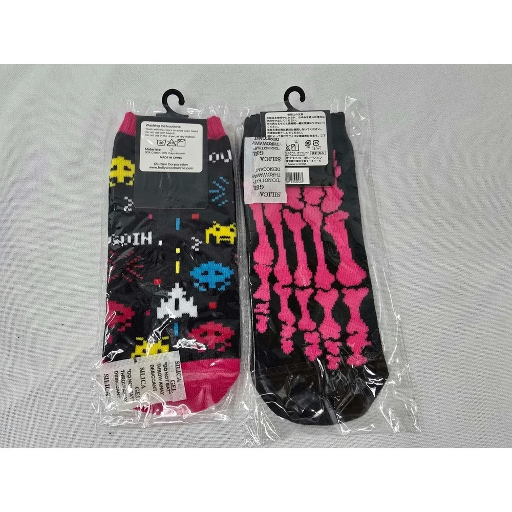 2 Pack Ankle Socks Black Pink Retro Space Invader Game Over Skeleton Bone Print